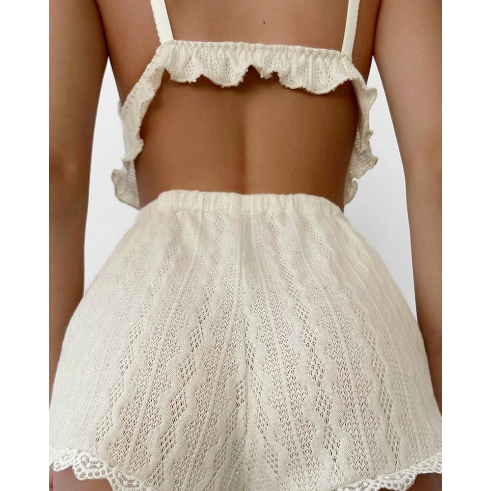 Koronkowe wykończenia Ruffle H – Cami Top Lace recenzja i cena